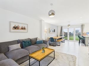 Kitchen/ Dining/ Family Room- click for photo gallery